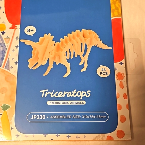 3 NWT Dinosaur Puzzle Model Kits - Picture 3 of 10